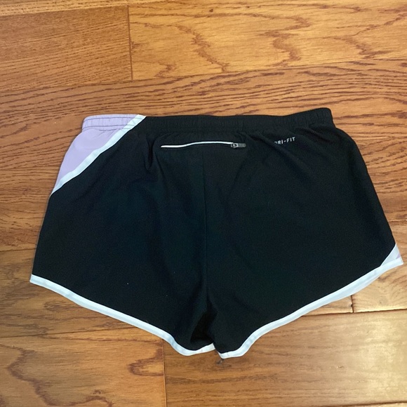 Nike running dri-fit shorts black and purple - Picture 4 of 4